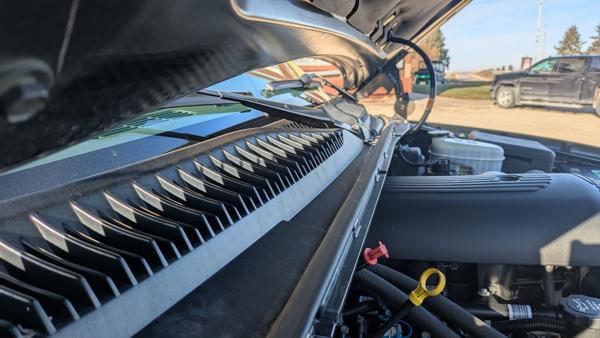 Thumbnail of 2003 GMC Sierra