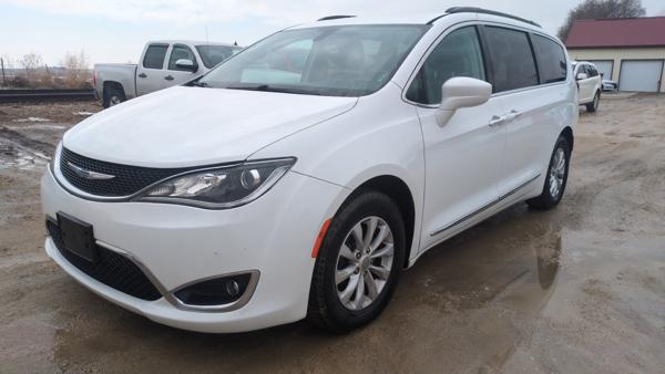 Thumbnail of 2017 CHRYSLER Pacifica