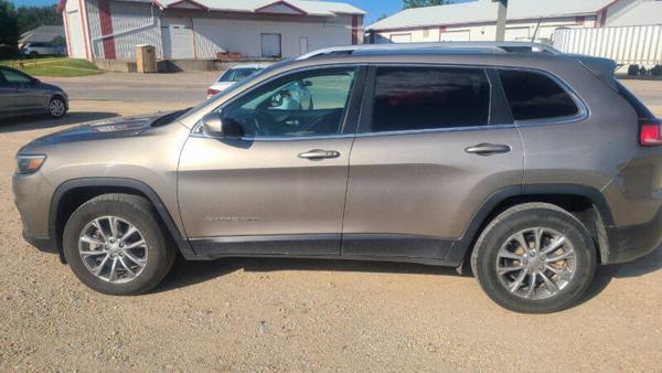 Thumbnail of 2021 JEEP Cherokee