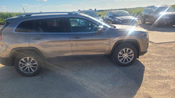 Thumbnail of 2021 JEEP Cherokee