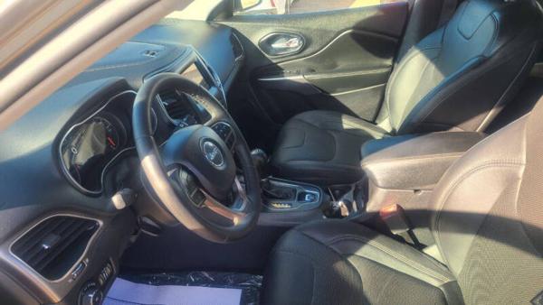 Thumbnail of 2021 JEEP Cherokee